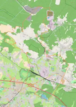 Mapa konturowa Trzebini, na dole nieco na prawo znajduje się punkt z opisem „Trzebinia”