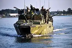 Amerykański Riverine Command Boat