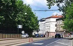 Widok od skrzyżowania z ul. Wielicką na północny zachód.