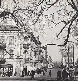 Widok ulicy Focha w kierunku placu Jagiellońskiego.