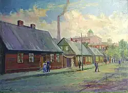 Obraz kolorowy. Gruntowa droga z wydzielonym chodnikiem biegnąca w głąb obrazu, wzdłuż ulicy znajdują się identyczne, drewniane, dwukondygnacyjne, zwieńczone dwuspadowym dachem z dwoma kominami, budynki. Na środku dłuższej, skierowanej do ulicy, ścianie budynków znajdują się drzwi, a po obu ich stronach para okien, w ścianach prostopadłych do drogi para okien znajduje się na poddaszu. Ulicą spacerują elegancko ubrani przechodnie. W głębi ulicy widać drzewa, a w tle, za domami, zabudowania fabryczne oraz dymiący, fabryczny komin.