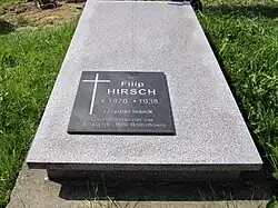 Grób przy cerkwi (kościele)