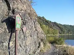 NPR Větrušické rokle w skalistej dolinie Wełtawy pod Pragą