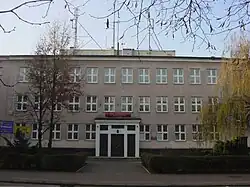 Front budynku szkolnego