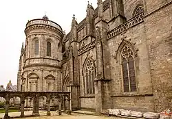 Katedra św. Piotra w Vannes - jedna z bocznych ścian świątyni