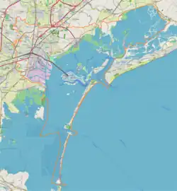 Mapa konturowa Wenecji, blisko centrum u góry znajduje się punkt z opisem „Ca’ Vendramin Calergi”