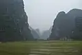 Wapienne wzniesienia w rejonie Tràng An (2008)