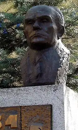 Fragment wzniesionego na warszawskiej Woli w 1990 pomnika dłuta Wiesława Müldnera-Nieckowskiego (ok. 1975)