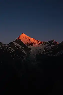 Weisshorn i Bishorn z tarasu