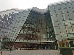 Wejście główne do budynku