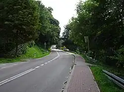 Droga w Wierzchoniowie