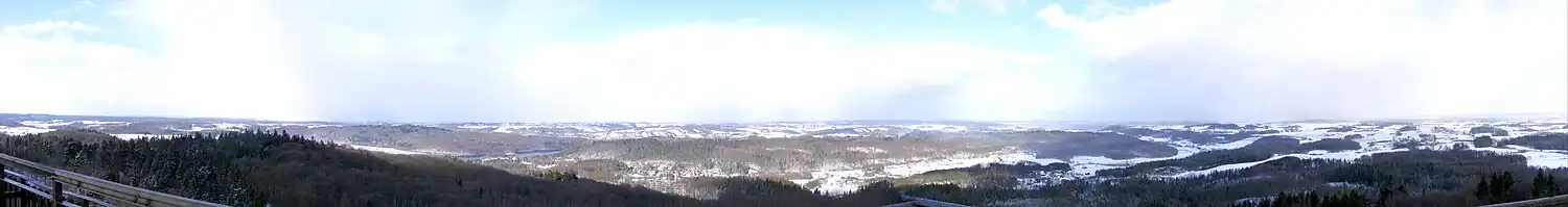Panorama Kaszub z Wieżycy, najwyższego wzniesienia tego regionu