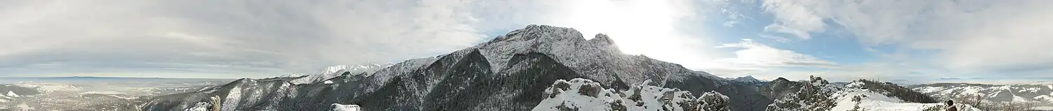 Zimowa panorama 360° ze szczytu