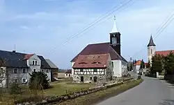 Droga powiatowa 2295D (12582) we Włodzicach Wielkich