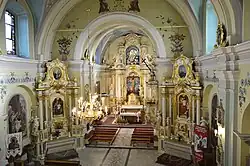 Wnętrze kościoła w Majdanie Królewskim