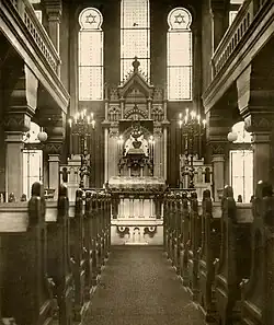 Wnętrze synagogi (nowej) w Nysie przy Josephstraße (obecnie ul. Karola Miarki.