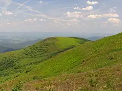 Widok ze szlaku na Halicz