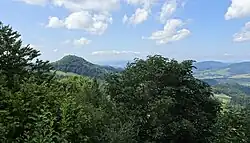 Widok z Jaworzyny na Wysokie Skałki