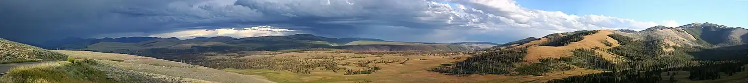 Widok na dolinę Lamar