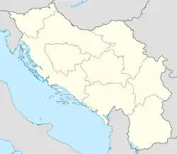 Mapa konturowa Jugosławii, po prawej znajduje się punkt z opisem „Crveni Krst”