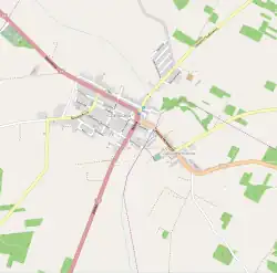 Mapa konturowa Zabłudowa, w centrum znajduje się punkt z opisem „Kościół Świętych Apostołów Piotra i Pawła w Zabłudowie”
