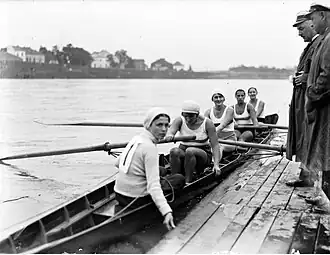 Zawodnczki O.W.S.K. w 1932.jpg