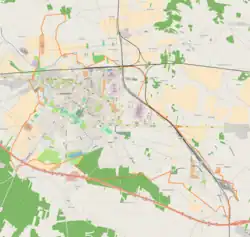 Mapa konturowa Zduńskiej Woli, po lewej znajduje się punkt z opisem „Parafia Ewangelicko-Augsburska”