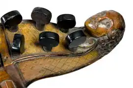 Komora kołkowa liry korbowej